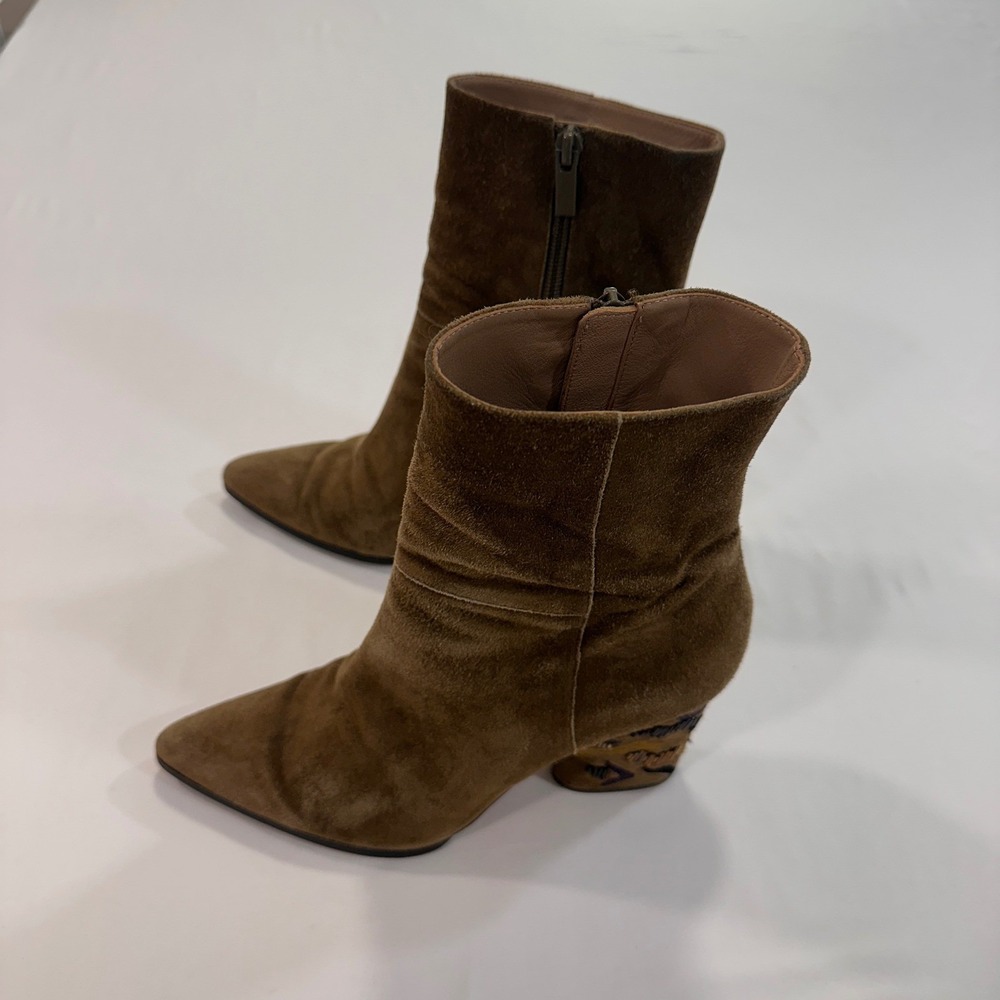 Donald Pliner Vantisp Women‎ 8M Olive Suede Beaded Heel Bootie | Boho Artisan